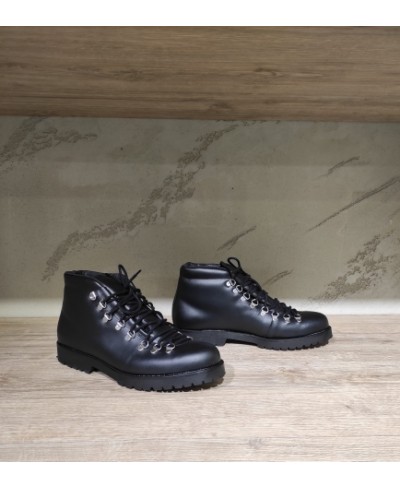 Classic M2V Art. 6024 Vitello Nero